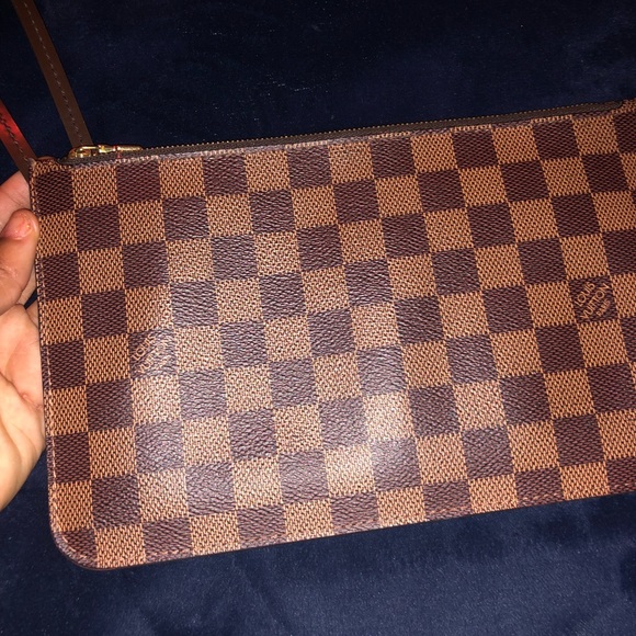 Authentic Louis Vuitton wallet - Picture 2 of 2
